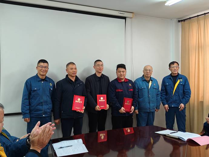 第一事業(yè)部冶化協(xié)力項目部獲銅冠冶化公司“強化意識，防控風險”...