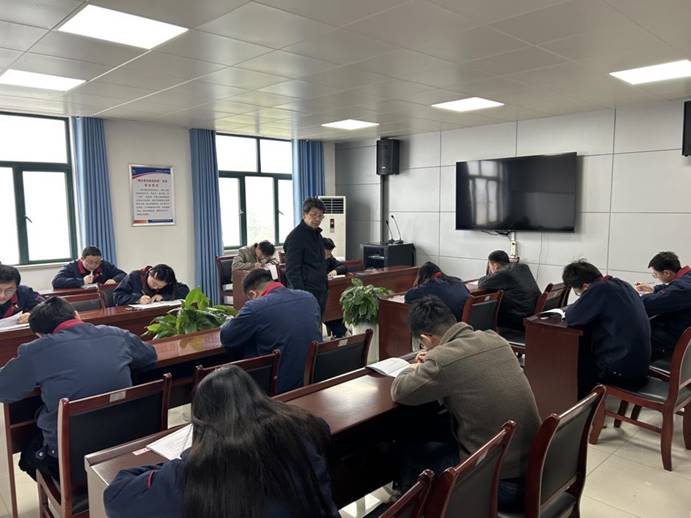建材公司、檢測(cè)公司聯(lián)合開展管理人員業(yè)務(wù)提升考試